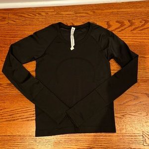 Size 4, Lululemon Black swiftly tech, Normal length, Size 4